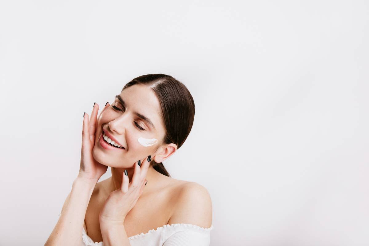 Benefits of Being Clean: Why Your Skin (and Soul) Will Thank You