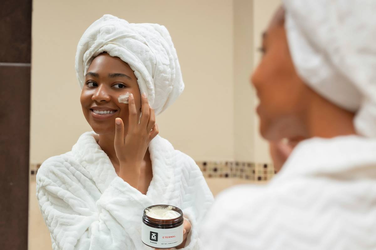 Comparison chart showing toxic vs. clean skincare ingredients with health impact ratings